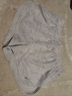Asics Men's Light Gray Camo Athletic Shorts